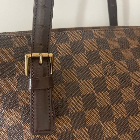 Louis Vuitton Damier Ebene Chelsea Zip Tote - Picture 3 of 4